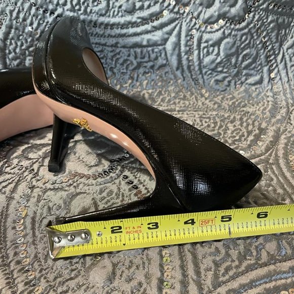 $950 Sz 7 Prada Women Patent Leather Black Platform Pumps (US 7) 4" heel - Picture 8 of 8